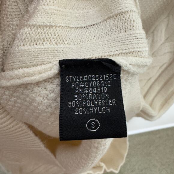 Cyrus Cream Knit Long Sleeve Pullover Sweater US Women's S - Picture 6 of 9